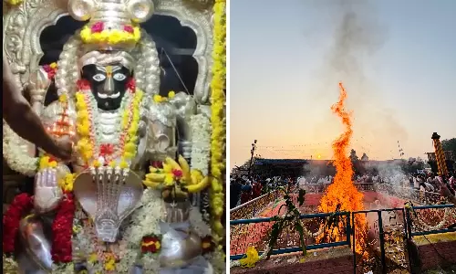 Devotees from AP, Karnataka Throng Hemavathi for Unique Sambrani Ritual