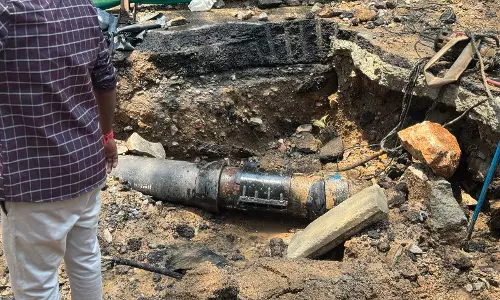 Ruptured Pipeline Repaired At Manikonda