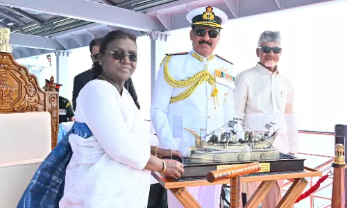 President, CM Impressed By Prowess Of Indian Navy At IFR