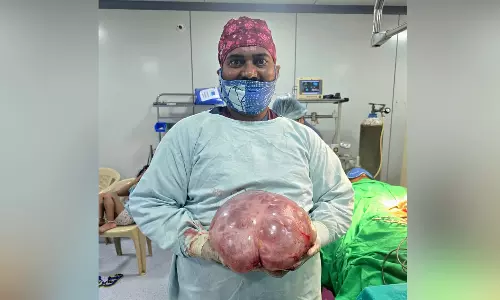 Doctors Perform Rare Surgery To Remove 6 Kg Ovarian Tumour in Korutla