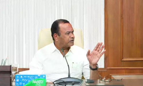 Komatireddy Calls For Push To RRR, HAM Roads