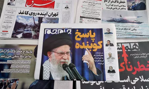 Facing US Warnings, Iran Defends Right to Nuclear Enrichment