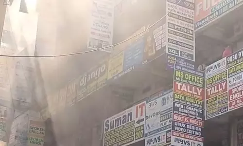 Fire Breaks Out in Maitrivanam Complex in Ameerpet, Students Trapped