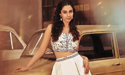 Meenakshi Choudhary Set for B-town Debut?