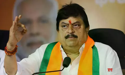 Tension In Kamareddy As Congress, BJP Workers Clash