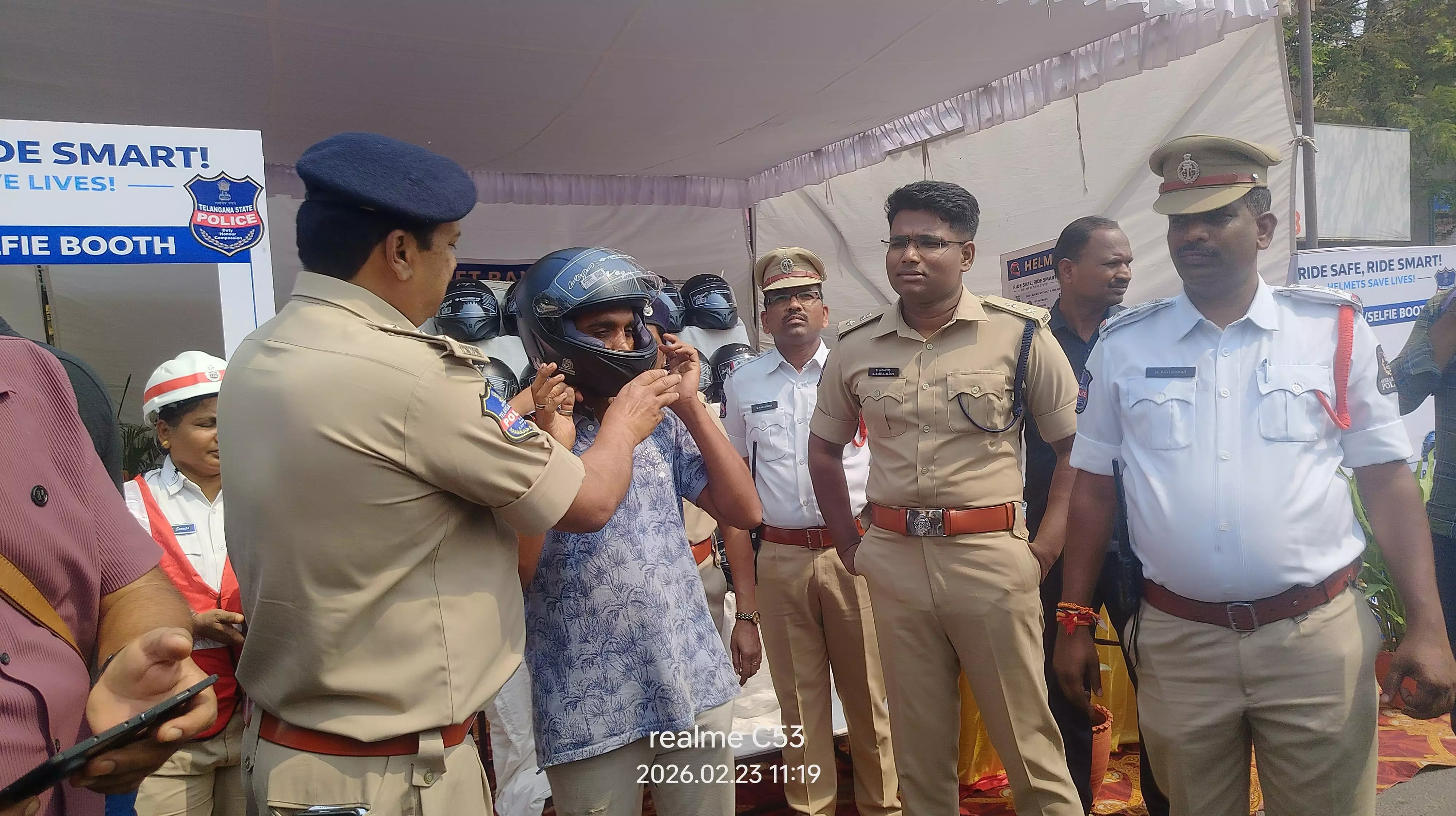Hyderabad: Borrow A Helmet To Curb Fatality Hyderabad: Borrow A Helmet To Curb Fatality