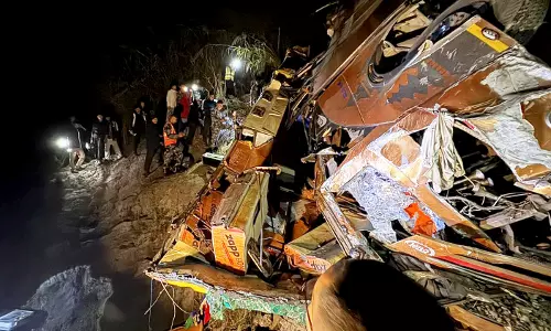 17 Killed, 24 Injured as Bus Plunges off Highway in Nepal
