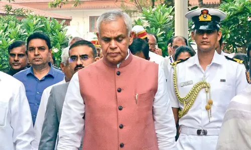 Maha Govt Vows To Protect Marathi Interests In Border Areas Of Karnataka Maha Govt Vows To Protect Marathi Interests In Border Areas Of Karnataka