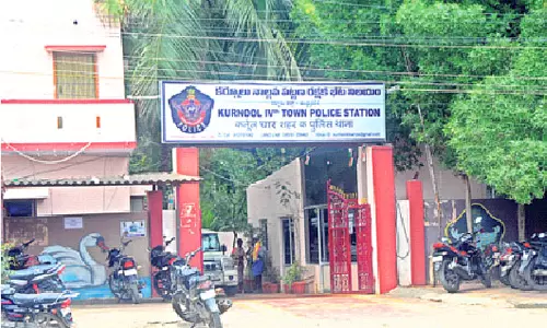 Kurnool Advocates Protest Assault by CI