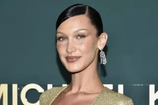 Bella Hadid Opens Up on Feeling Disposable During Lyme Treatment Bella Hadid Opens Up on Feeling Disposable During Lyme Treatment