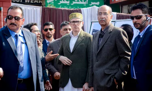 Omar Abdullah Urges Centre to Approve West Bengal’s Renaming Proposal Omar Abdullah Urges Centre to Approve West Bengal’s Renaming Proposal