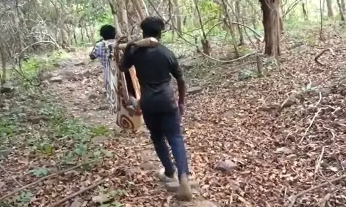 Dabbalapadu Villagers Carry Patient Miles to Reach Hospital