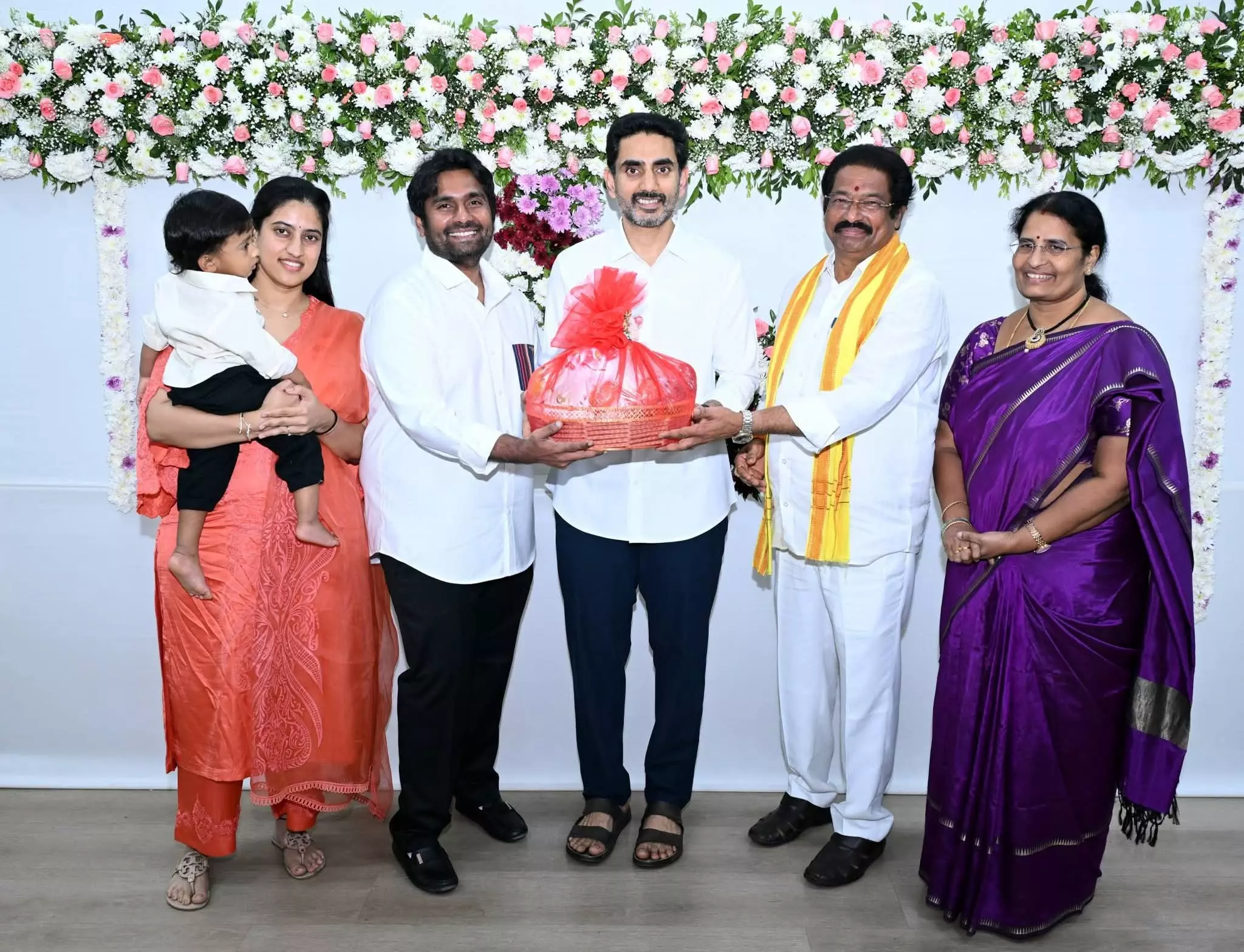 Lokesh Hosts Family Get-Together for Kurnool, Narasaraopet Leaders