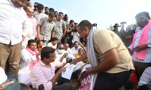 KTR Assures Rebuilding of Demolished Houses at Velugumatla KTR Assures Rebuilding of Demolished Houses at Velugumatla