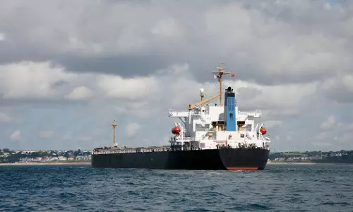 Omans Oil Tanker Attacked Off Its Port On The Strait Of Hormuz, 4 injured