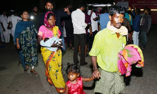 Fire Scare in Children’s Ward at Nellore GGH; Patients Evacuated Safely Fire Scare in Children’s Ward at Nellore GGH; Patients Evacuated Safely