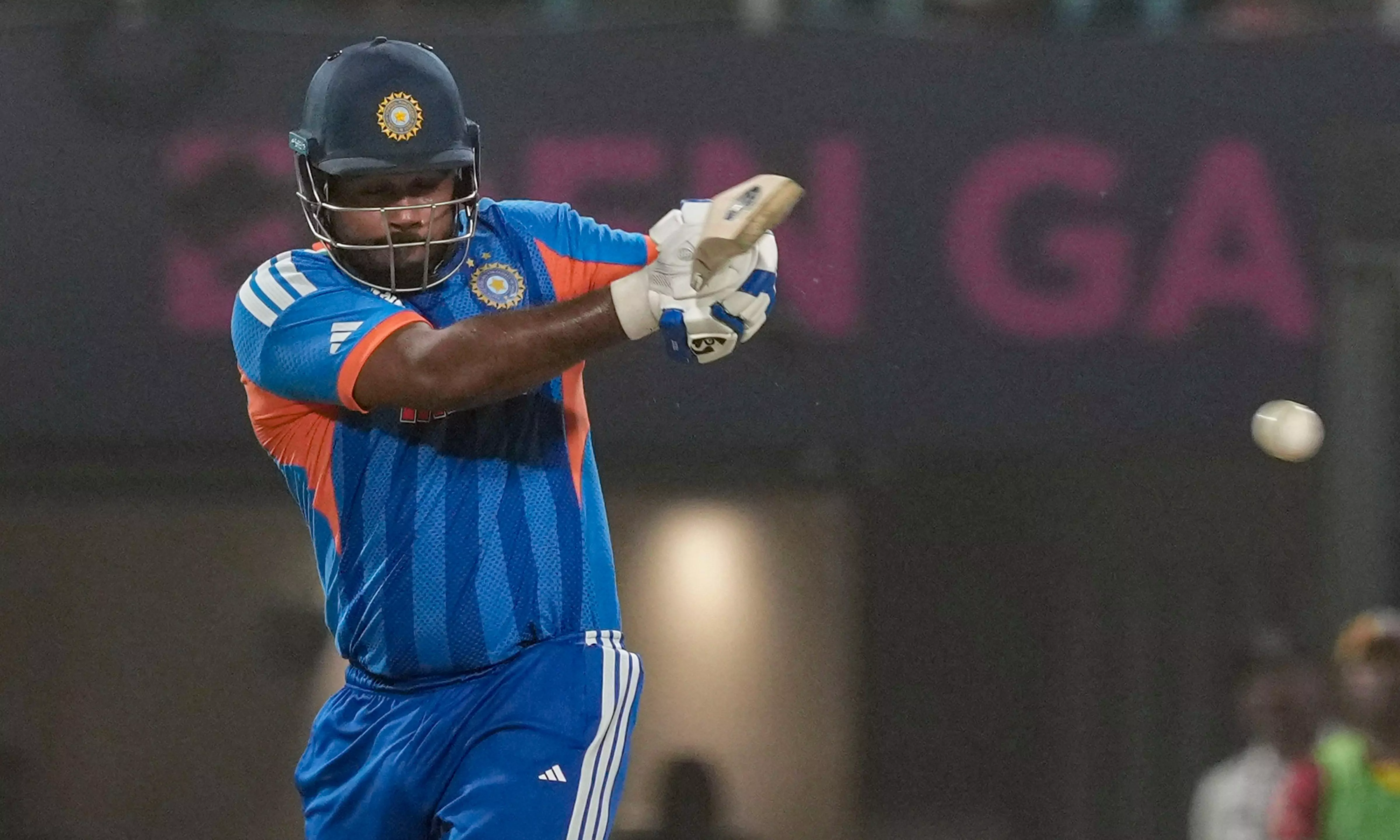 Everybody Wants Sanju To Do Well: Gavaskar Everybody Wants Sanju To Do Well: Gavaskar