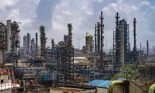 Indian Refiners Eye Russian Oil Again as Iran Crisis Hits Supply