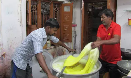 Our Lives Aren’t As Colourful As Ikkat Saris, Say Pochampally Weavers Seeking Specialist Doctors