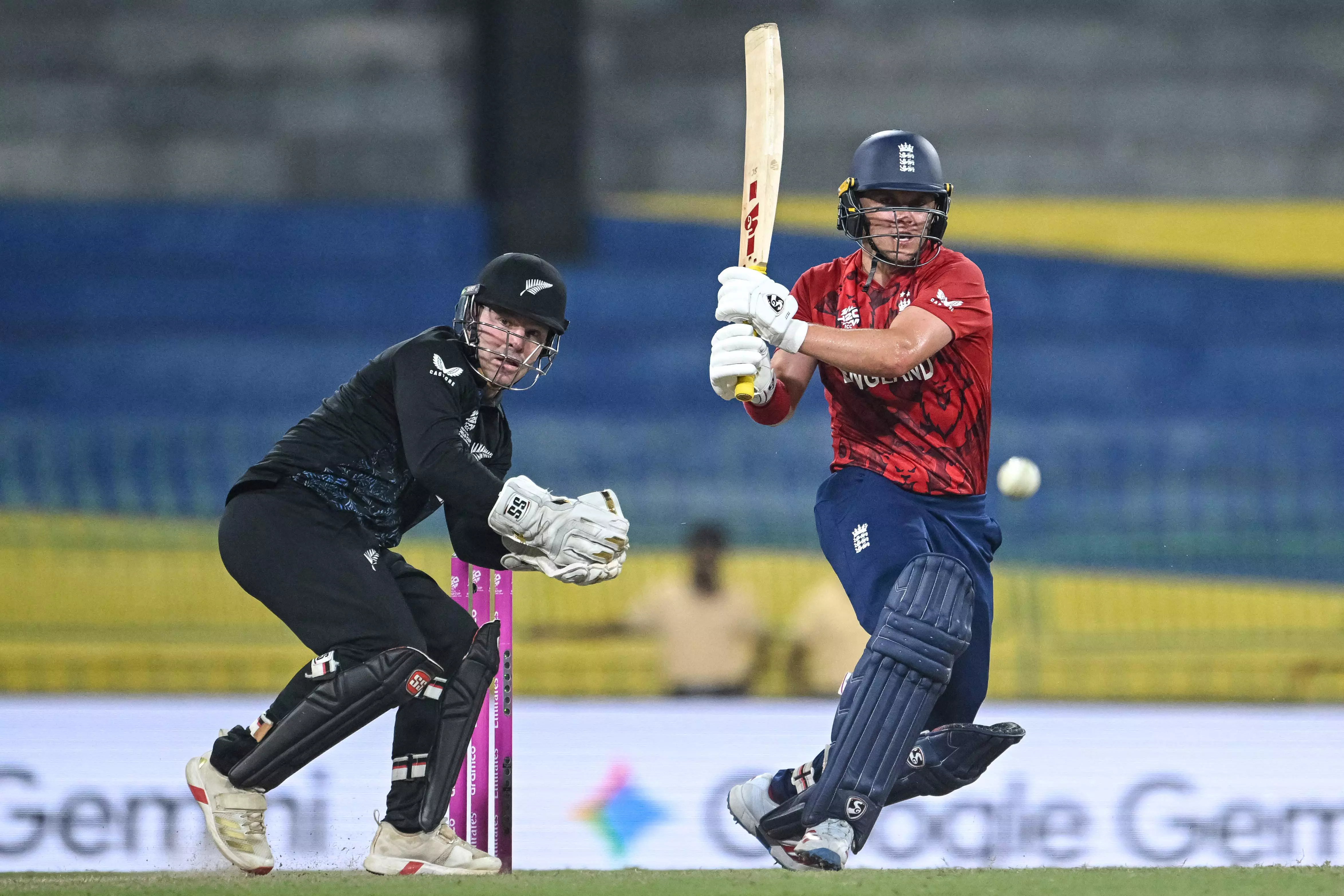 Electric Sam Plans a Curran Shock