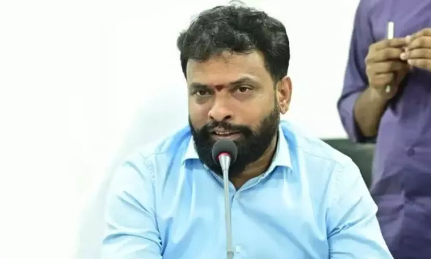 AP to Rescue Telugu People Trapped in Gulf War