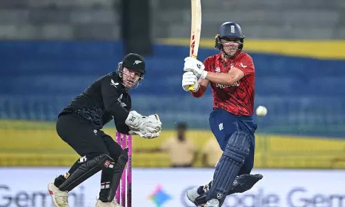 Electric Sam Plans a Curran Shock