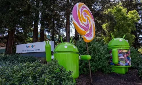 Google Adds Apple-Like Call Screens, Bag Tracking to Android
