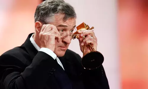 Robert De Niro Delivers Lincoln’s Civility Warning at a Carnegie Hall Benefit