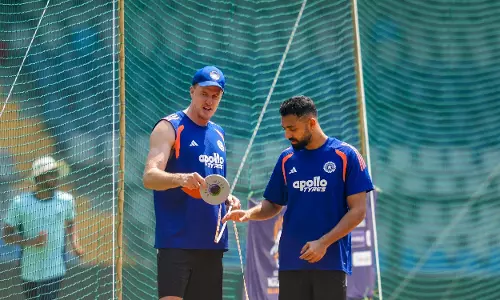 Bowling Coach Stresses On Fielding