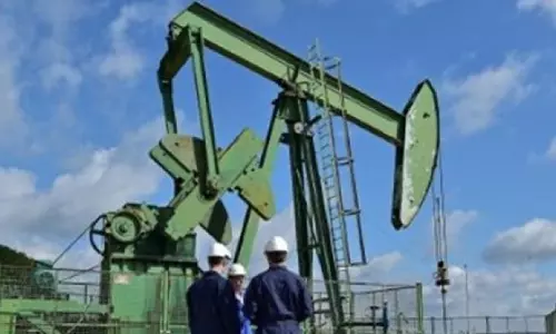 US Stocks Rebound After Strong Economic Updates And An Easing Of Oil Prices