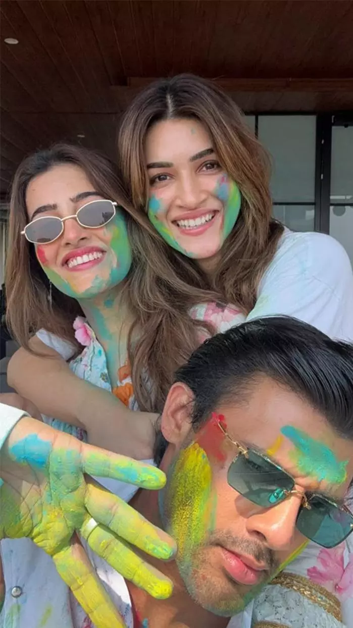Bollywood Actors’ Holi Pictures Bollywood Actors’ Holi Pictures