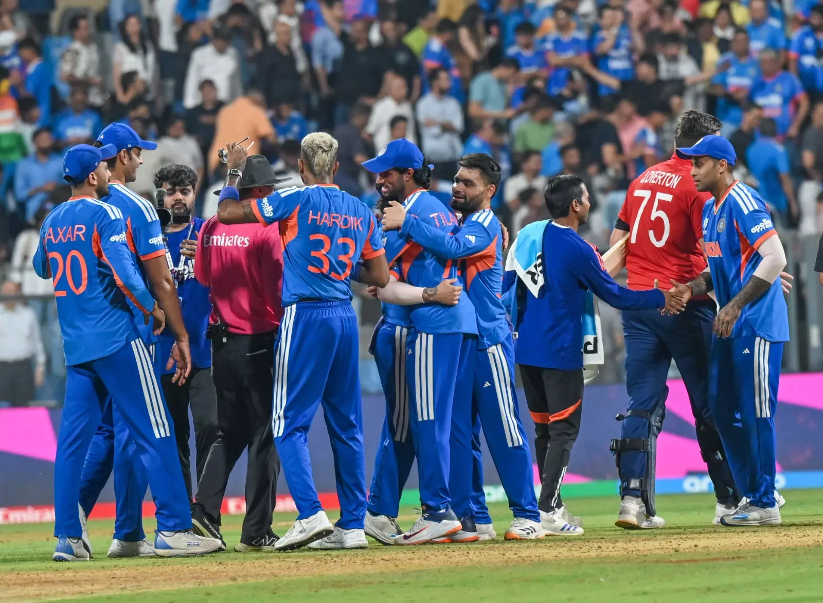India vs England LIVE: India Beat England by 7 Runs, Into the Final India vs England LIVE: India Beat England by 7 Runs, Into the Final