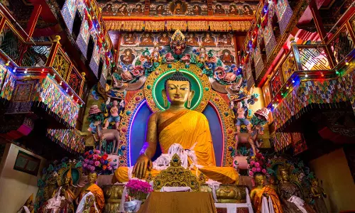 Arunachal :Tourist Caught Stealing Buddha Idol From Tawang Monastery