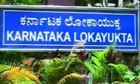 AEE Makes Lokayukta Sleuths Wait for 4-Hours Before Letting Them Conduct Search at His House in Hassan