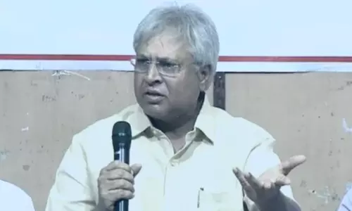 Vundavalli Writes to AP CM, Seeking Redressal of Discrepancies in Polavaram Project