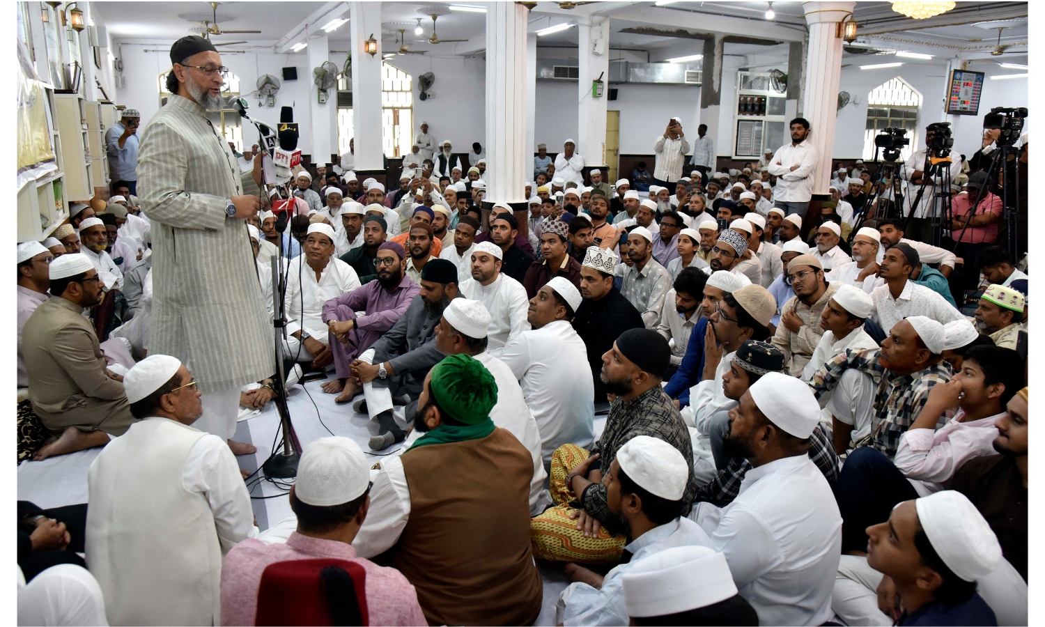 Owaisi Urges Modi to Break Silence on West Asia War