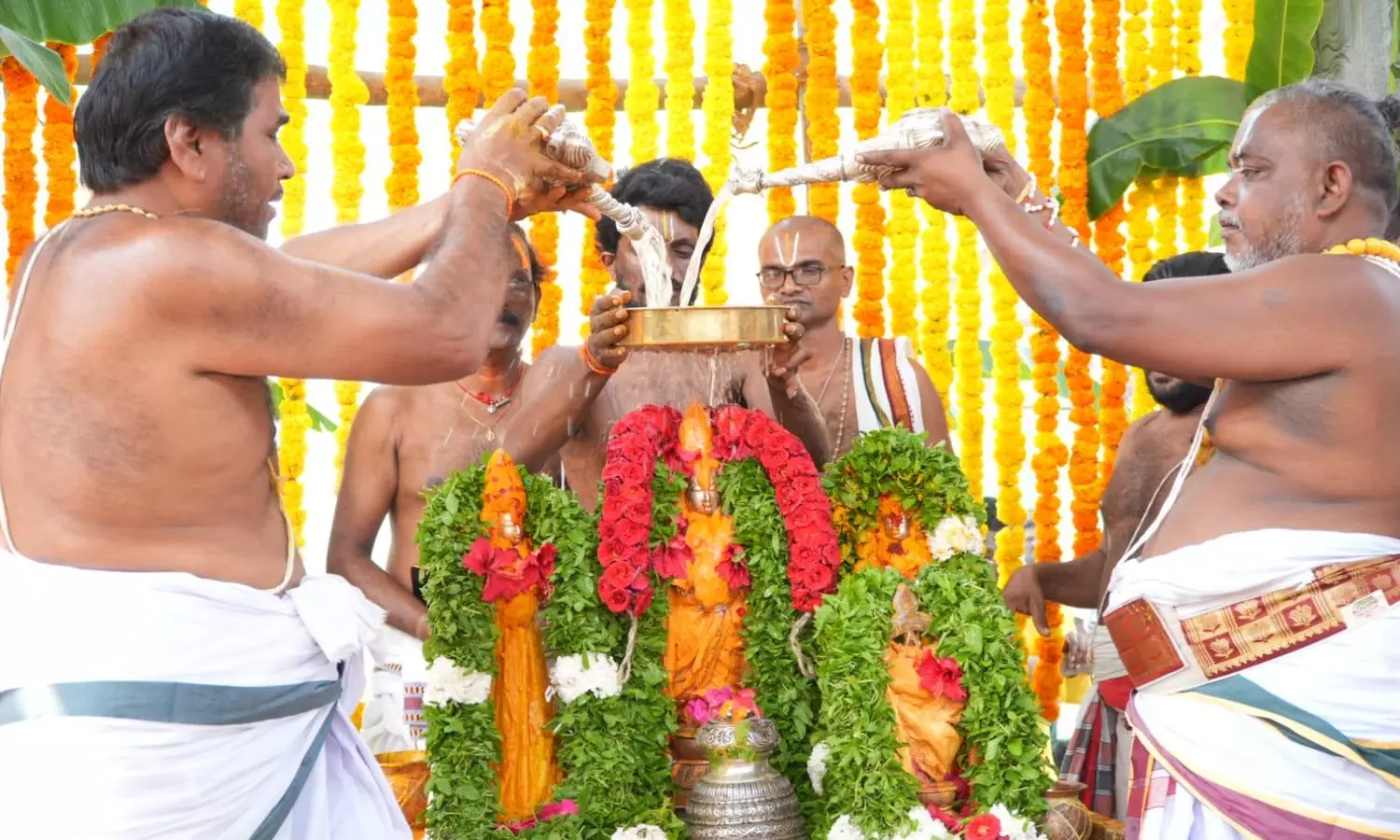 Devotion Marks Rituals At Kondabitragunta, Jonnawada Temples