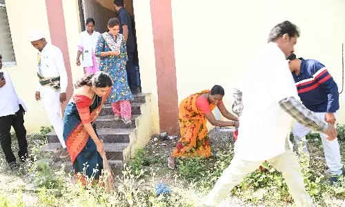 Collector Pulls Up Staff Over Poor Sanitation At PHC