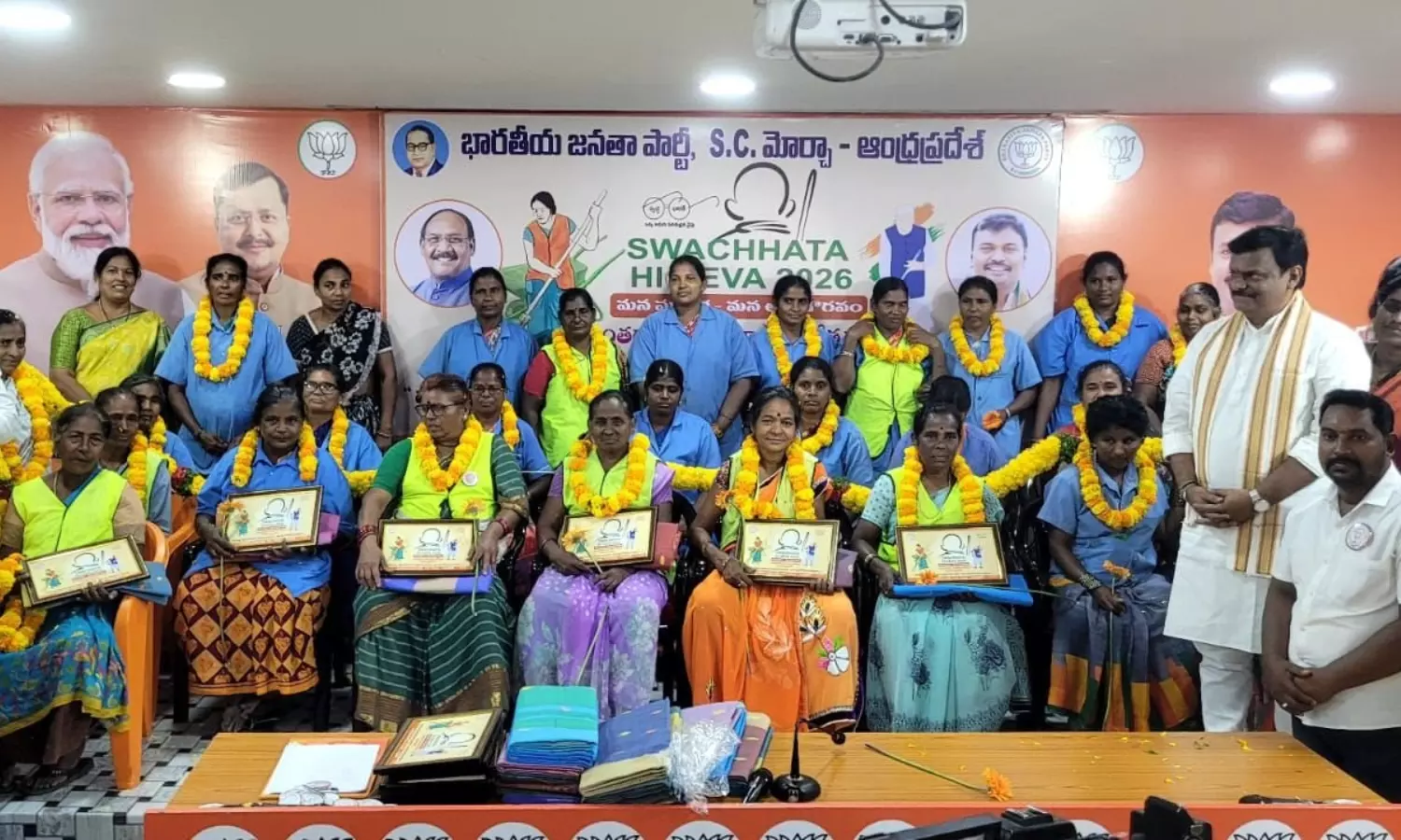 BJP Celebrates Women’s Day, Honours Sanitation Workers