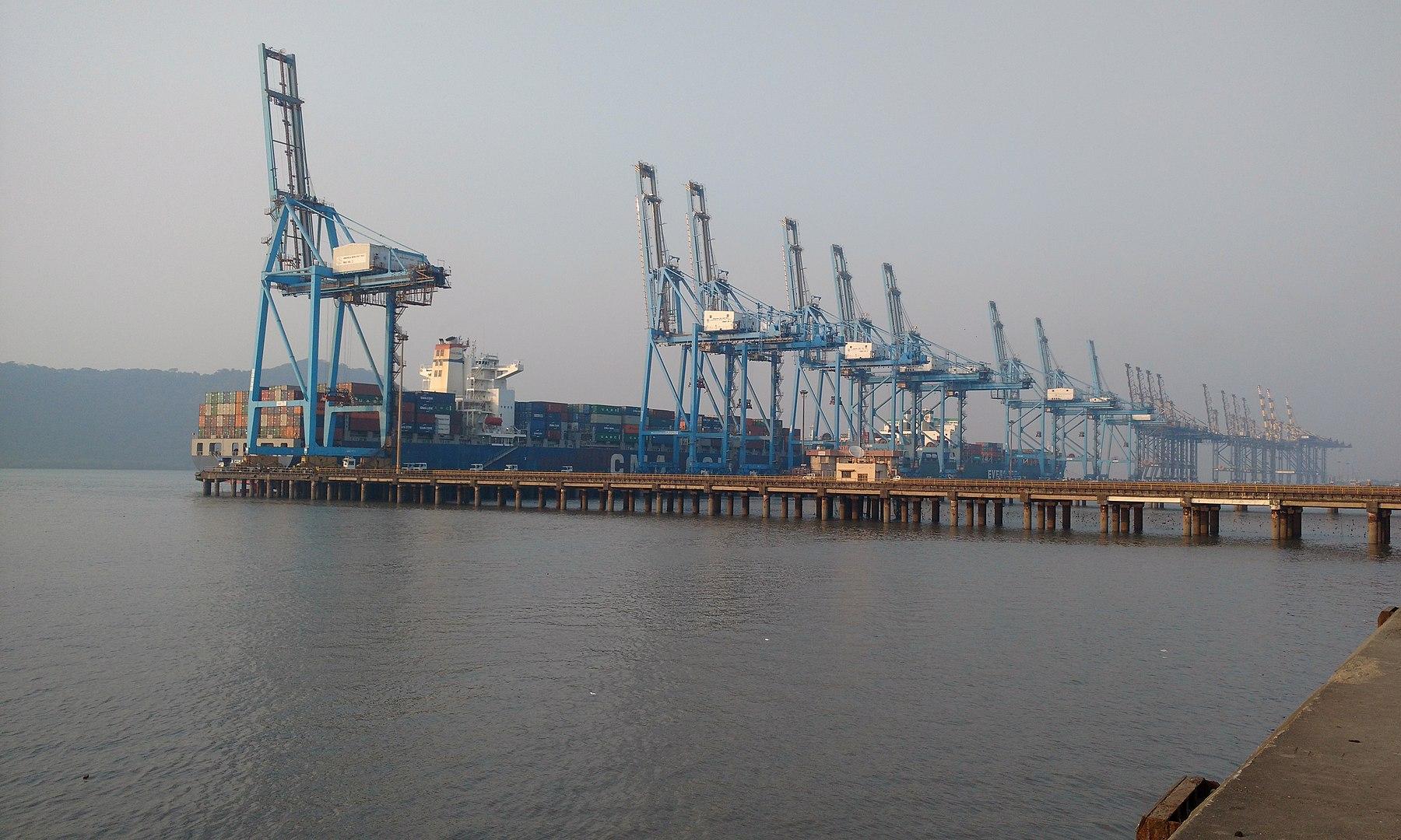 Conflict Surcharge on Middle East-Bound Shipments Increase Freight Cost by 250 PC