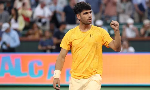 Alcaraz Cruises into Indian Wells Third Round, Djokovic Fights Through Alcaraz Cruises into Indian Wells Third Round, Djokovic Fights Through