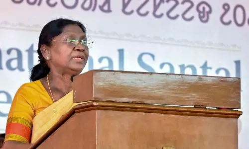 Leaders Across Parties React to ‘Protocol Lapses’ During President Murmu’s West Bengal Visit