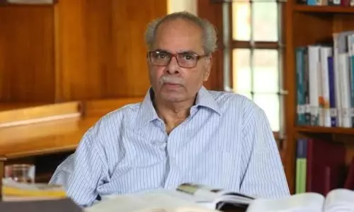 Eminent Historian K N Panikkar Passes Away Eminent Historian K N Panikkar Passes Away