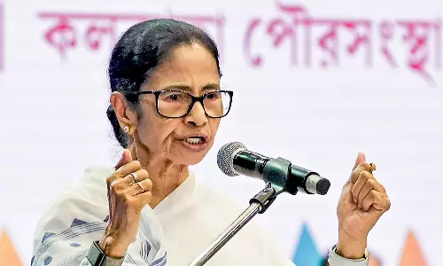 Mamata Accuses CEC Of Threatening Bengal Officials