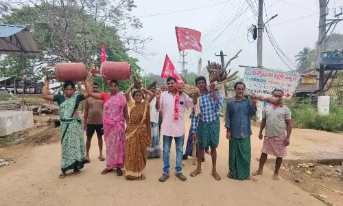 Protest Against Steep Cooking Gas Price Hike