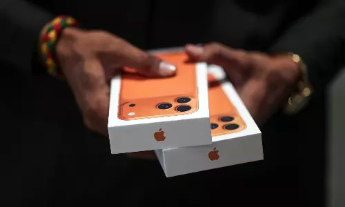 Apple Now Makes About 25% of iPhones in India After China Pivot Apple Now Makes About 25% of iPhones in India After China Pivot