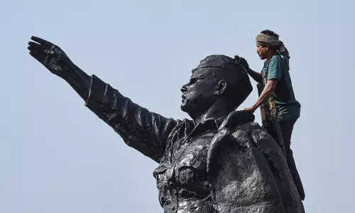SC Refuses to Entertain Plea to Bring Back Netaji Boses Ashes