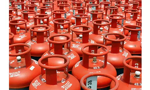 Restricting Domestic Gas Cylinders Can Enable Andhra To Manage Fortnight: Distributor Assn Restricting Domestic Gas Cylinders Can Enable Andhra To Manage Fortnight: Distributor Assn