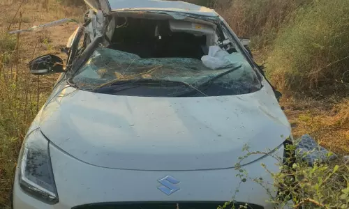 Two Killed, Two Injured As Car Veers Off Road