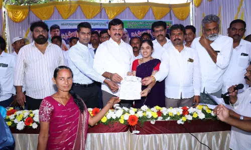 Cong. Maintains Balance Between Development, Welfare: Ponguleti